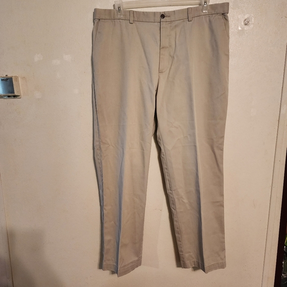 Covington Mens Khaki Pants Size 40, Inseam 31" - Picture 1 of 8